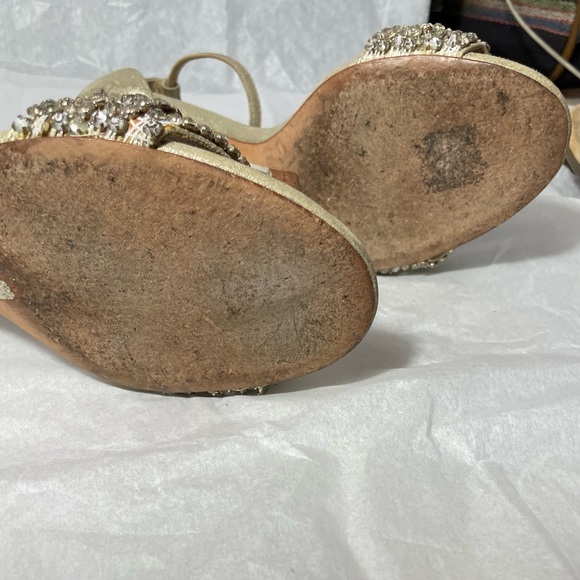 Wms 8.5 Badgley Mischka Chunky Heel Sandals Gold /Rhinestone - Picture 11 of 13